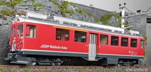 MIt dem ABe 4/4 der RhB startet ESU die neue Premiummarke "Pullman" - Quelle: ESU [b]